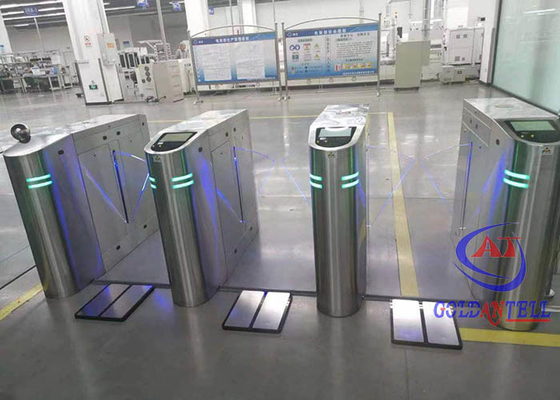 Acciaio inossidabile 304 della falda dei portoni automatici professionali dei cancelli girevoli per un'entrata di lunghezza dei 3 tester