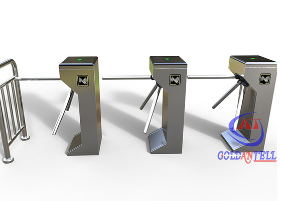 Tornello bidirezionale per porta girevole con sistema di controllo dell'ingresso del passaggio NFC