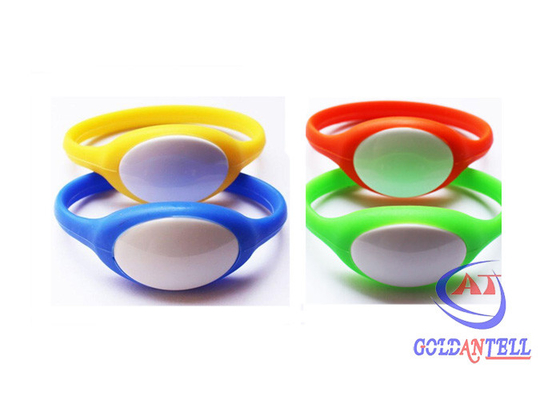 NFC del braccialetto del silicone di polsino di 125khz 13.56mhz Rfid ETICHETTANO IL RFID astuto impermeabile